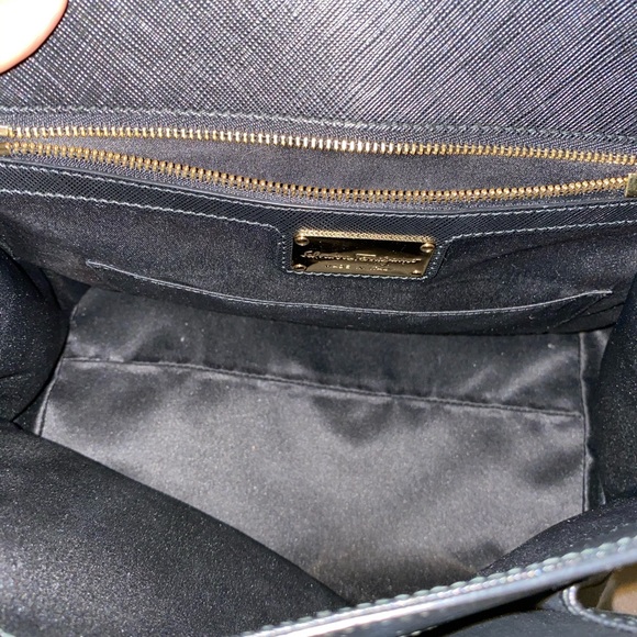 Salvatore Ferragamo Purse - Picture 5 of 9